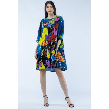 Rochie midi A-line din vascoza cu imprimeu inimi pe fond bleumarin