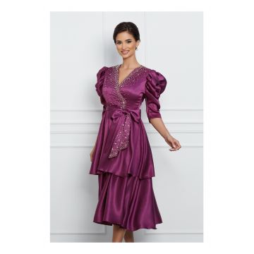 Rochie Sabrina mov cu strasuri si bilute la bust Rochie Sabrina mov cu strasuri si bilute la bust