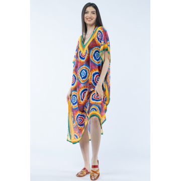 Rochie lunga de plaja tip poncho cu imprimeu circular cu rosu si albastru