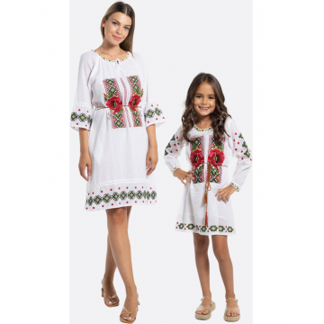 Set rochii mama fiica cu model traditional alb cu broderie