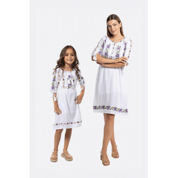 Set rochii mama fiica cu model traditional mov