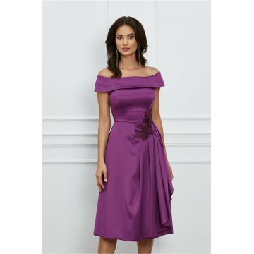 Rochie MBG magenta din tafta cu broderie in talie