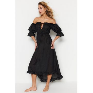 Rochie de plaja cu decolteu pe umeri