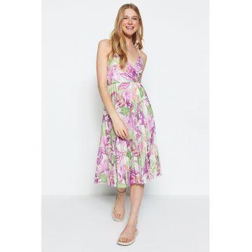 Rochie evazata cu aspect plisat
