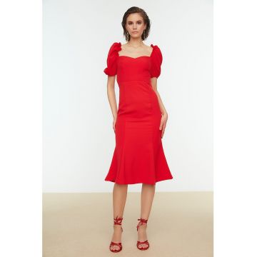 Rochie midi cambrata cu maneci bufante