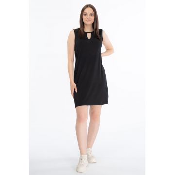 Rochie mini cu decupaj