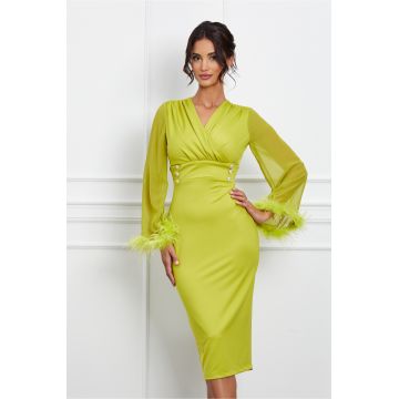 Rochie Beatrice verde lime cu maneci din voal cu pene la baza