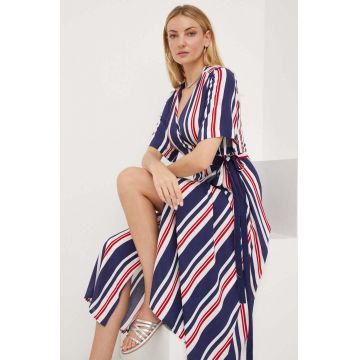 Answear Lab rochie midi, evazati