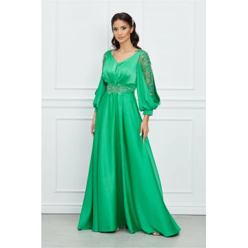 Rochie Aria lunga verde cu perle si strasuri pe maneci si in talie