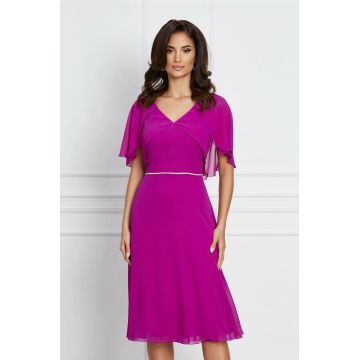 Rochie Samira magenta cu volane pe bust si strasuri pe talie