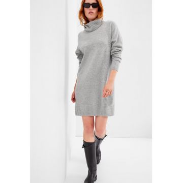Rochie tricotata fin cu maneci cazute